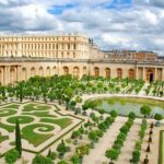 Идет эвакуация Версальского дворца